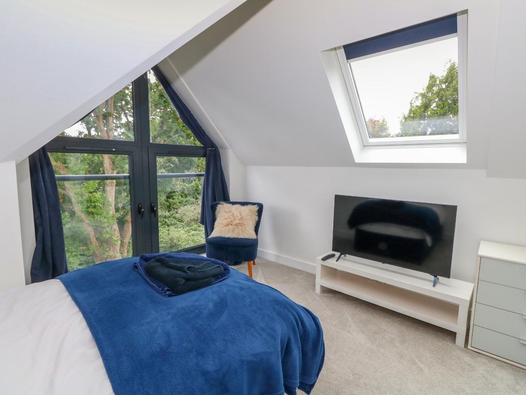 Holiday home 66a Danecourt Road