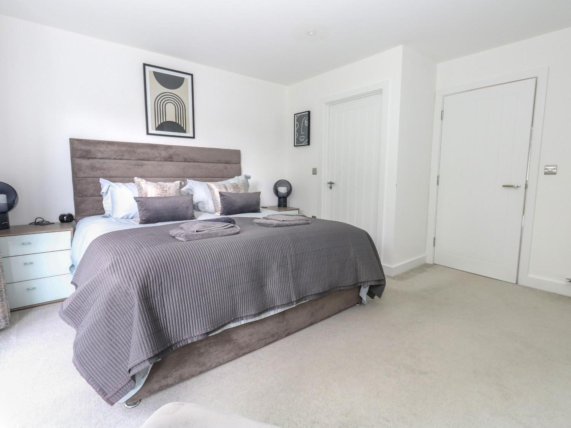 Holiday home 66a Danecourt Road