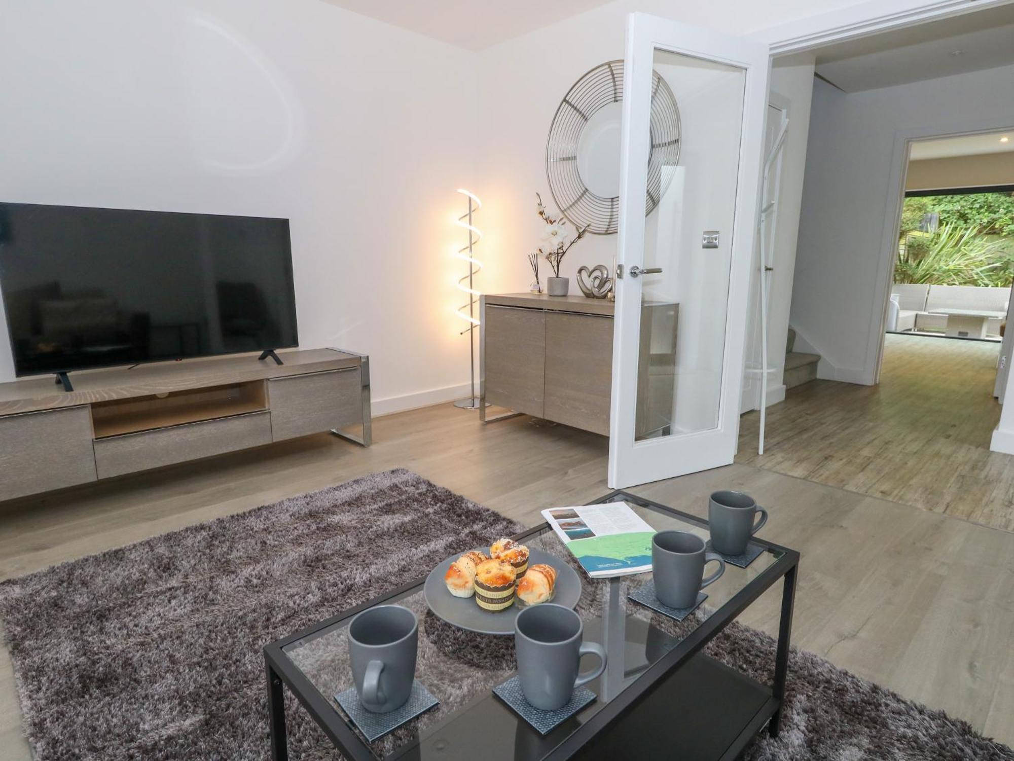 66a Danecourt Road