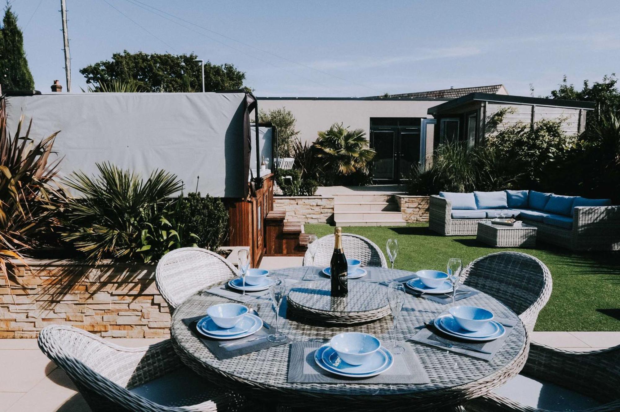 Luxury With Harbour Views In Holiday home Poole