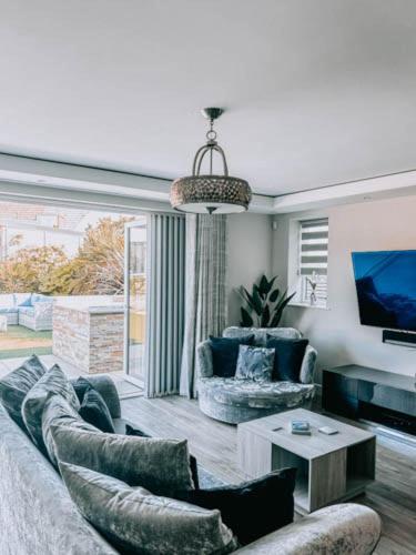 Luxury With Harbour Views In Poole