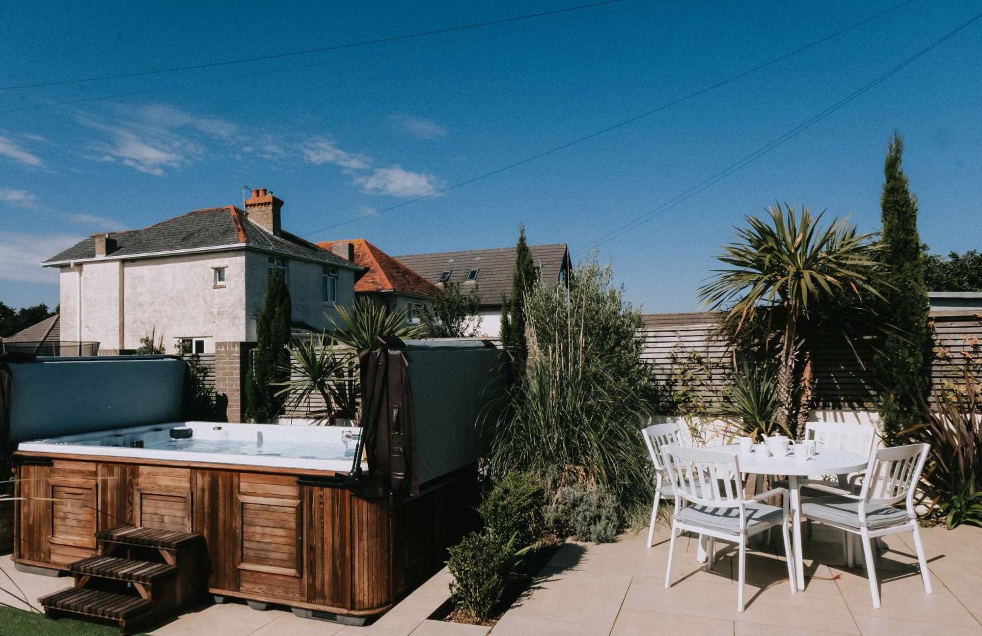 Luxury With Harbour Views In * Poole