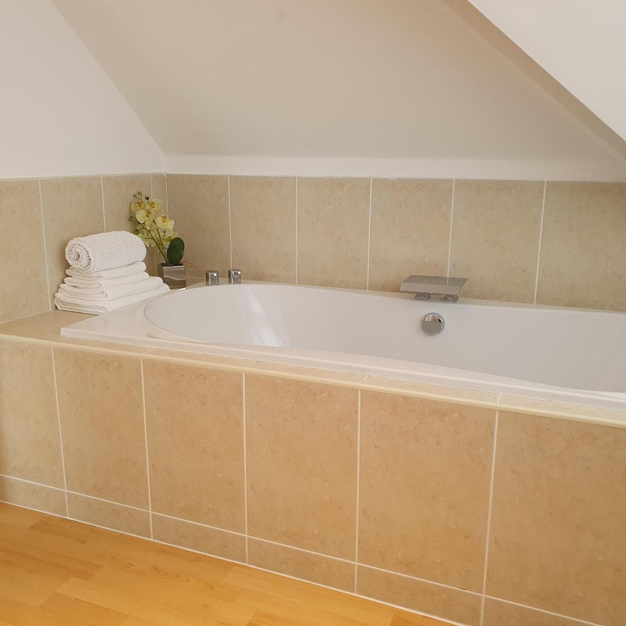Panorama House - 400m From Sandbanks *