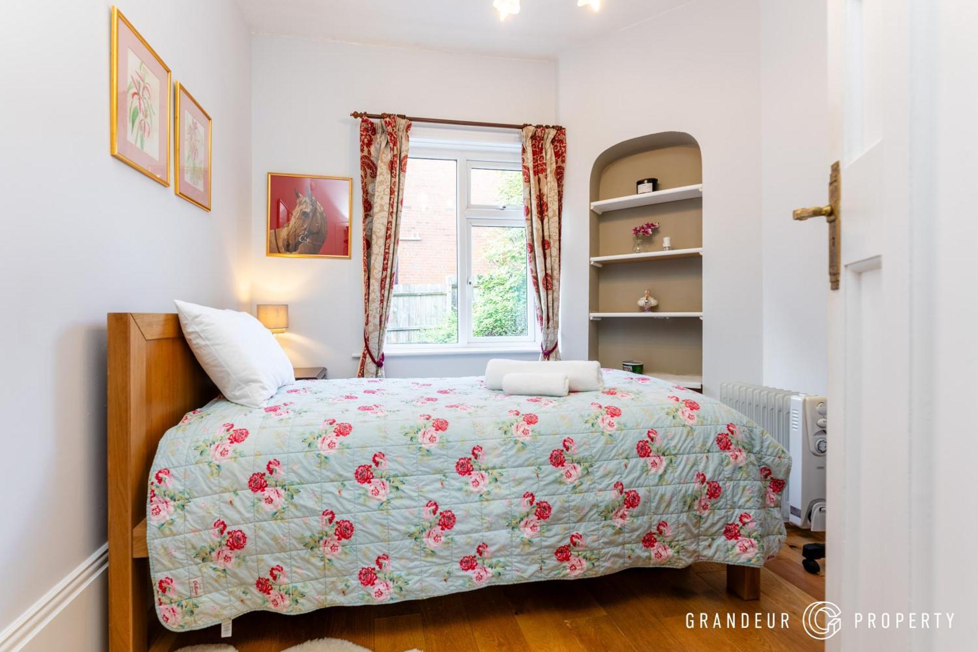 Danecourt Manor By Grandeur Holiday home Poole