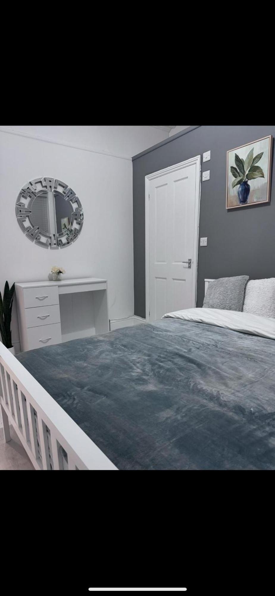 - 2 Double With Ensuites * Poole