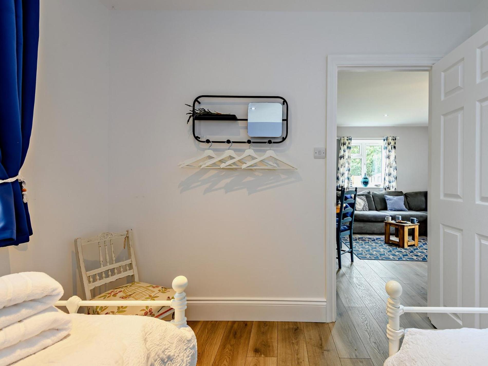 2 Bed In 92578 Holiday home Poole