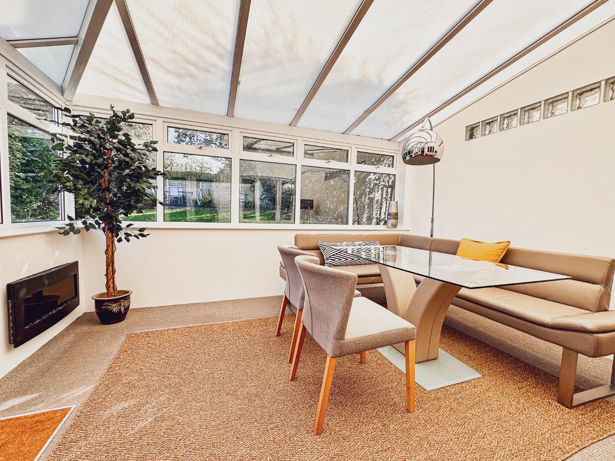 Immaculately Presented House Poole