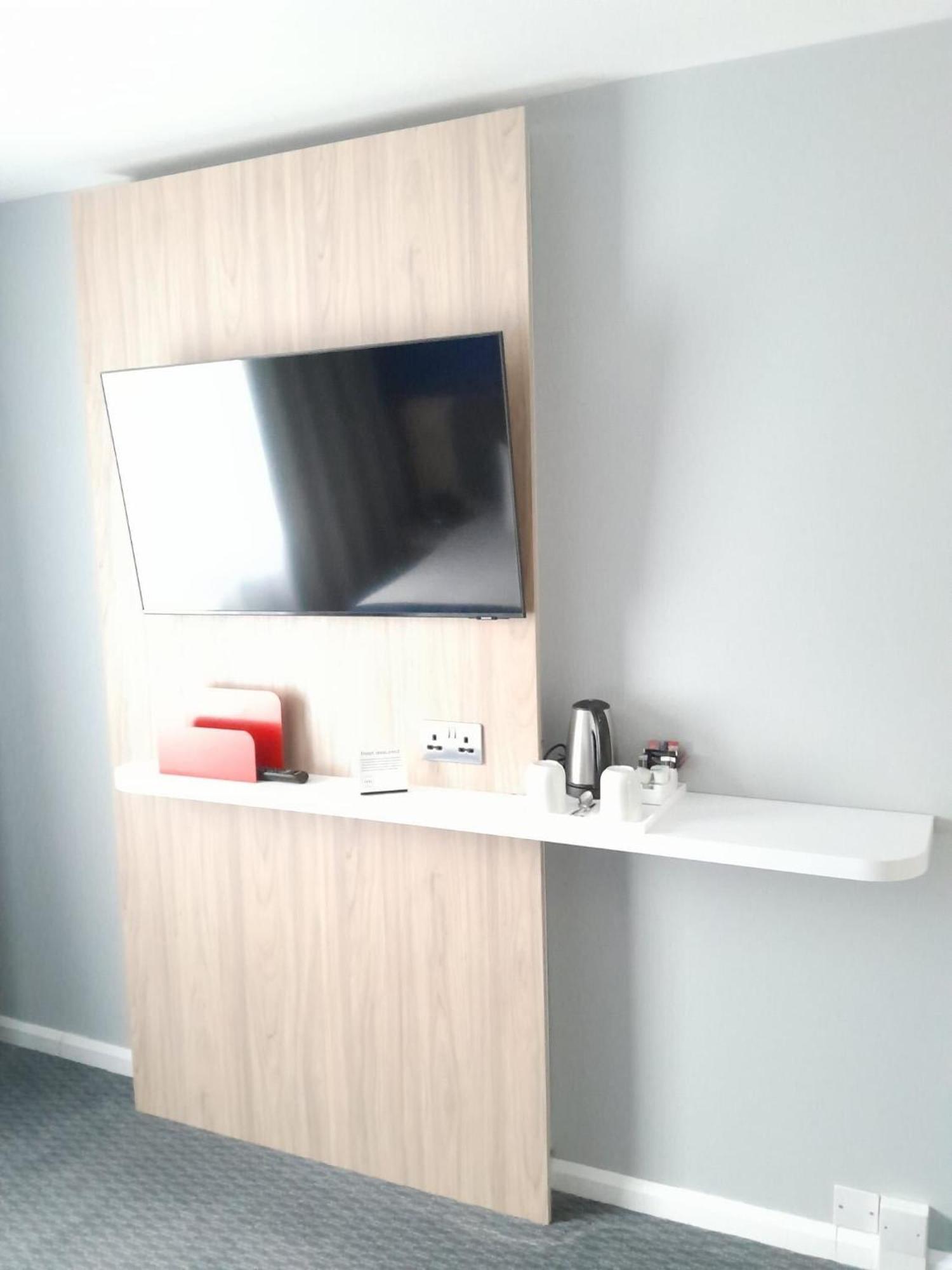 Express By Ihg Poole