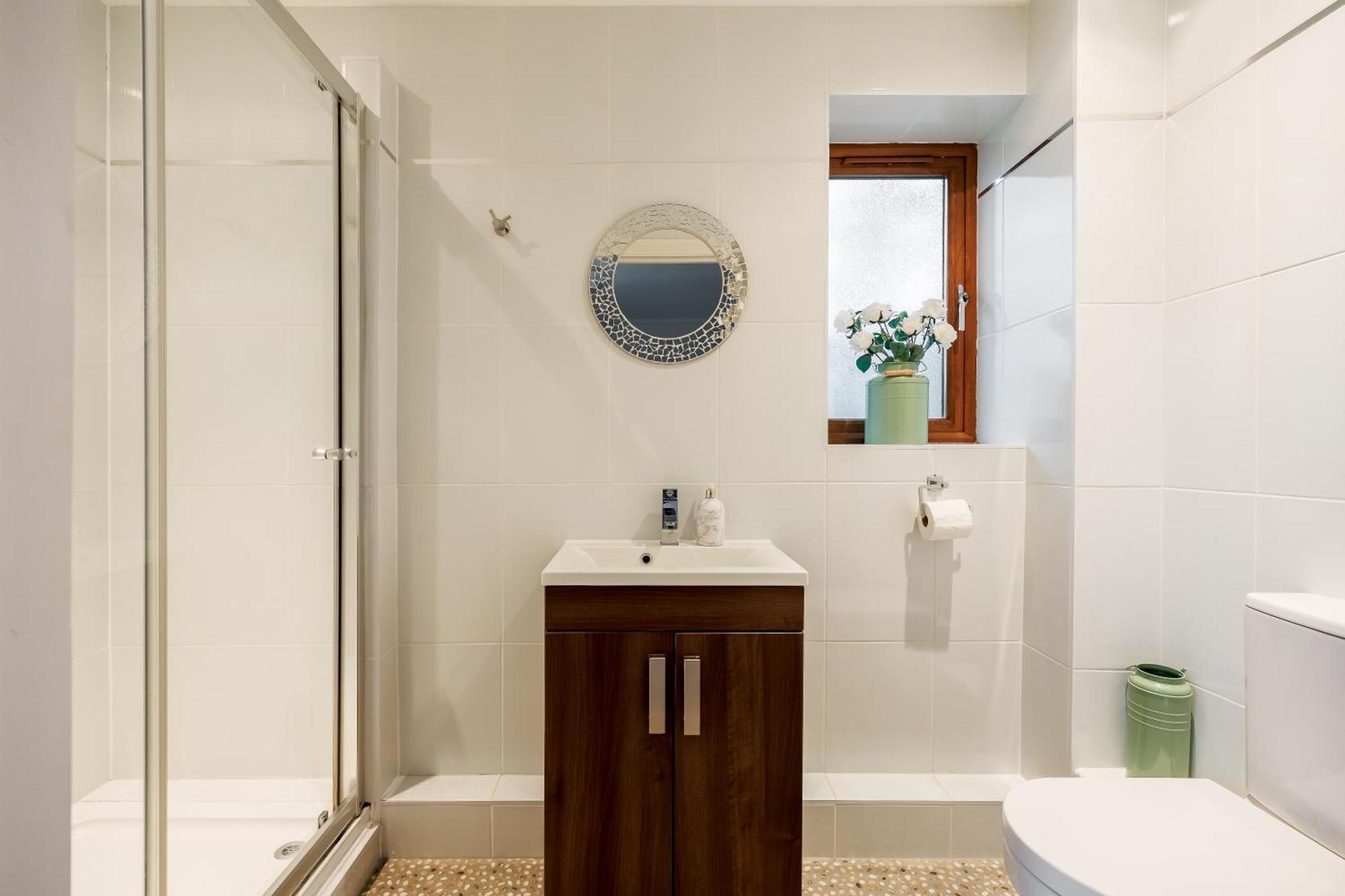 Luxury6bedhouse-hottub-gamesroom-amar Luxury *