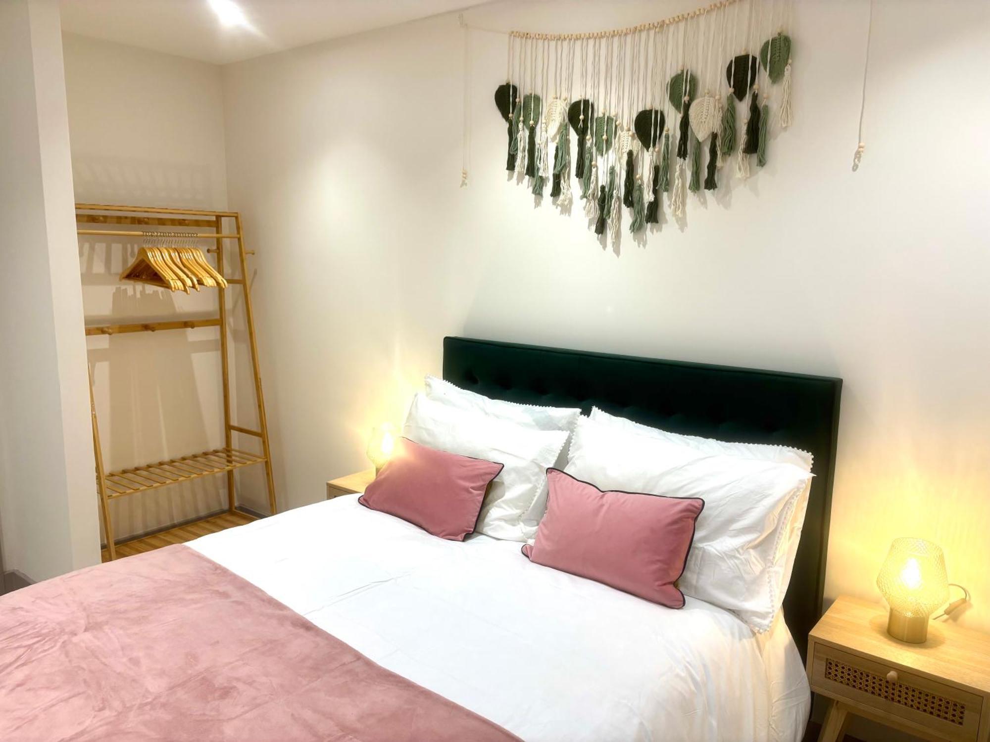 Apartment Poole Quay Seaside Escape-Free Parking 2 Mins Away *