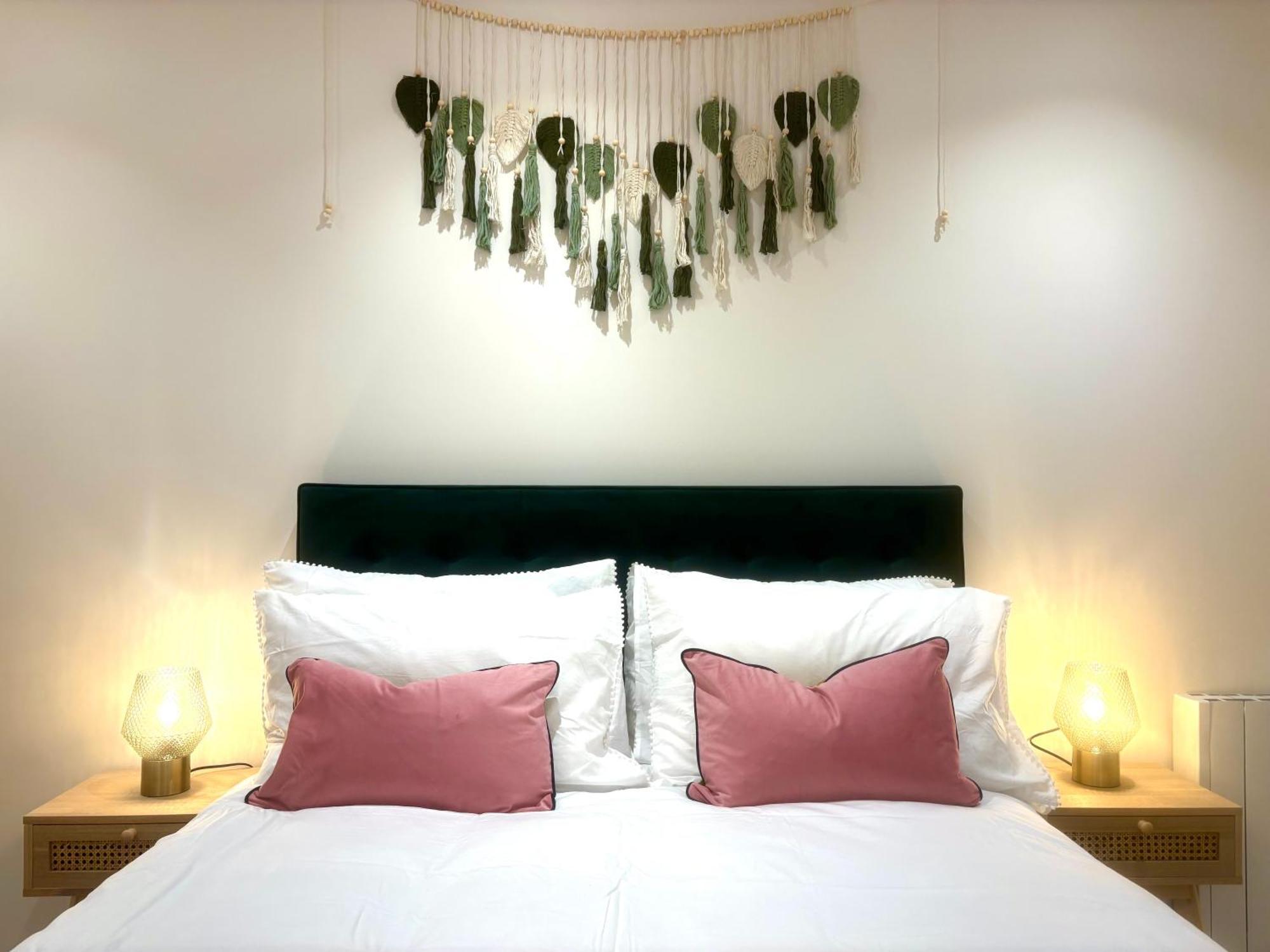 Apartment Poole Quay Seaside Escape-Free Parking 2 Mins Away Poole