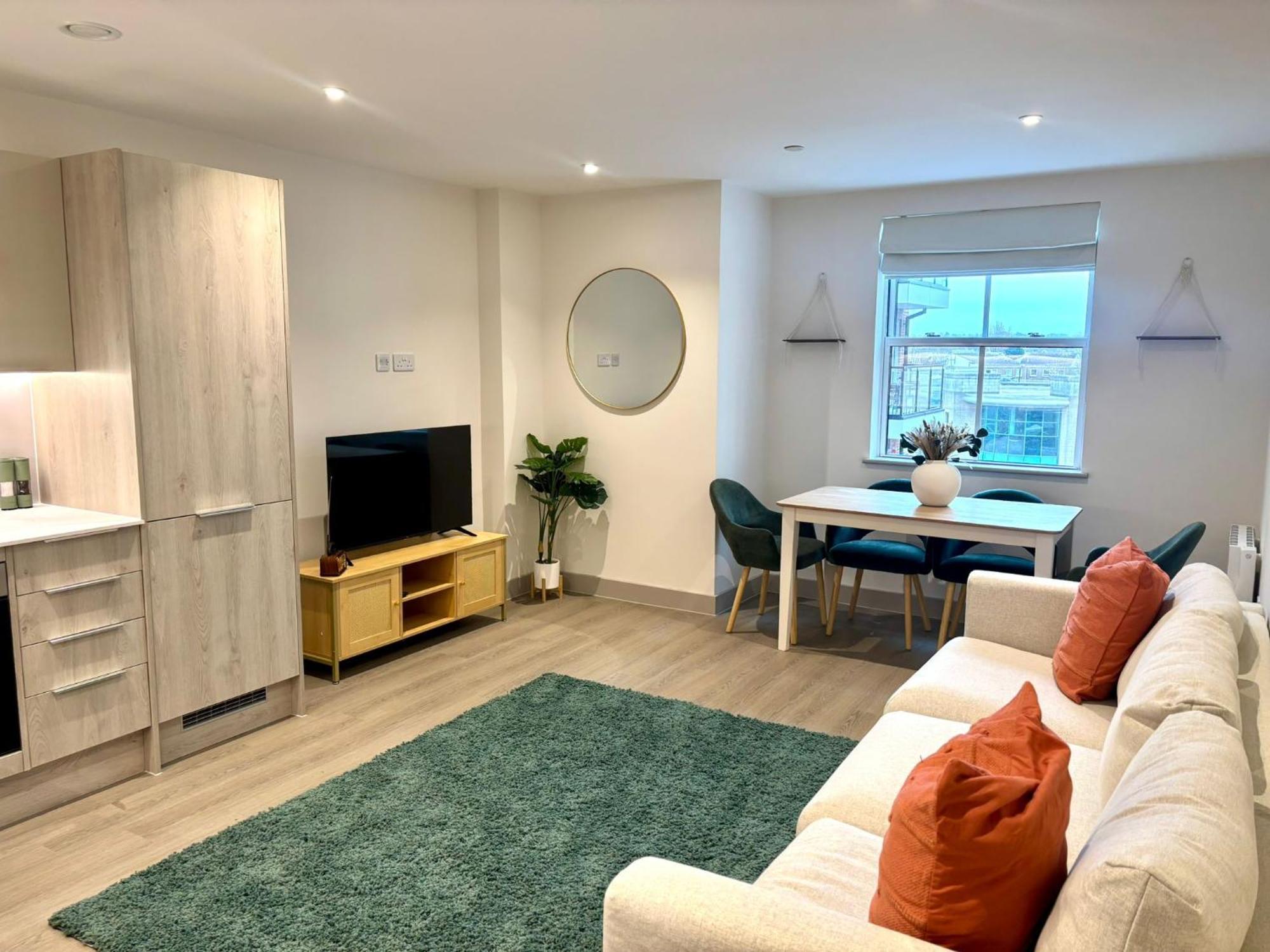 Apartment Poole Quay Seaside Escape-Free Parking 2 Mins Away *