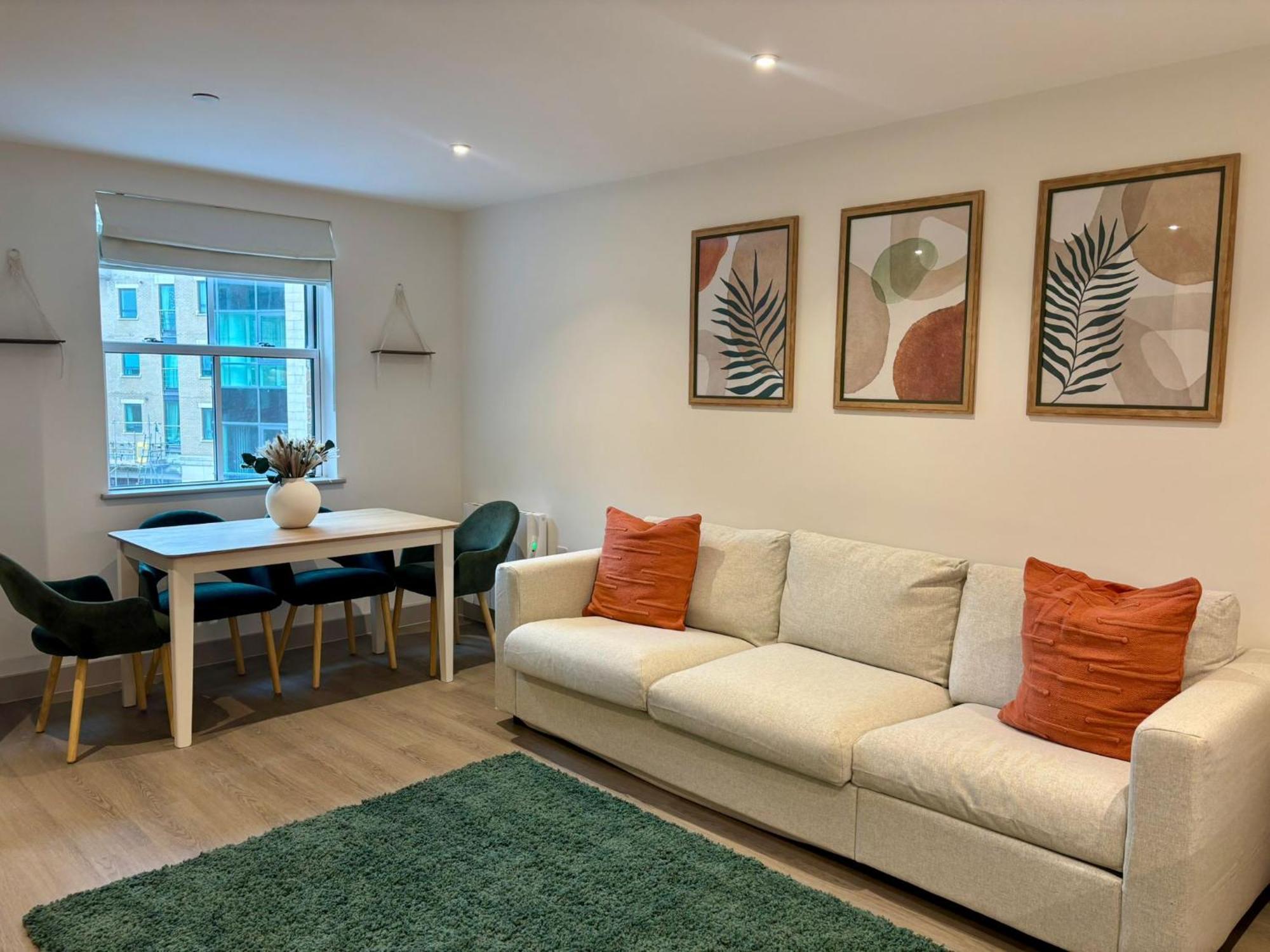 Poole Quay Seaside Escape-Free Parking 2 Mins Away *