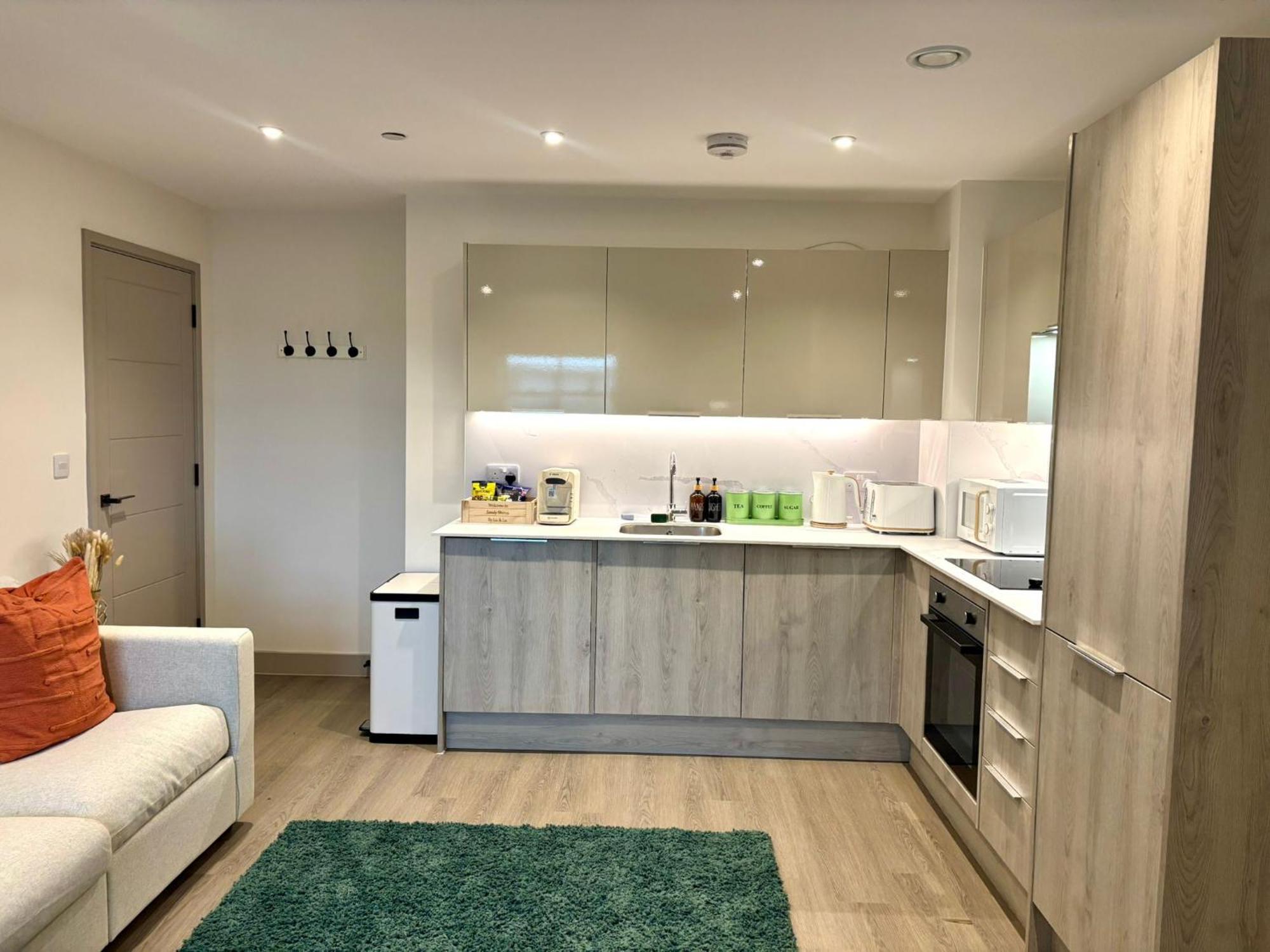 Apartment Poole Quay Seaside Escape-Free Parking 2 Mins Away