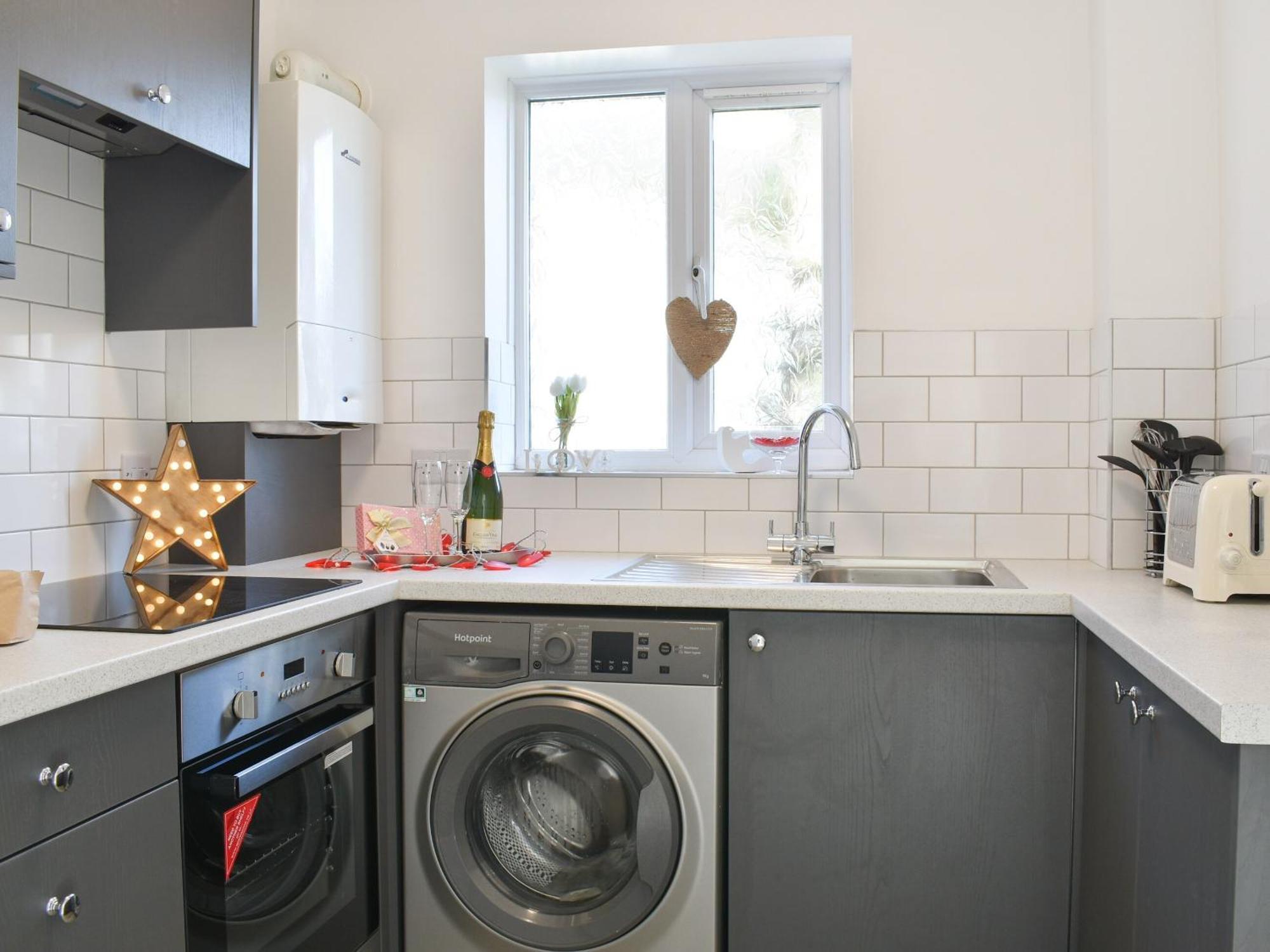 2 - Uk42623 Holiday home *