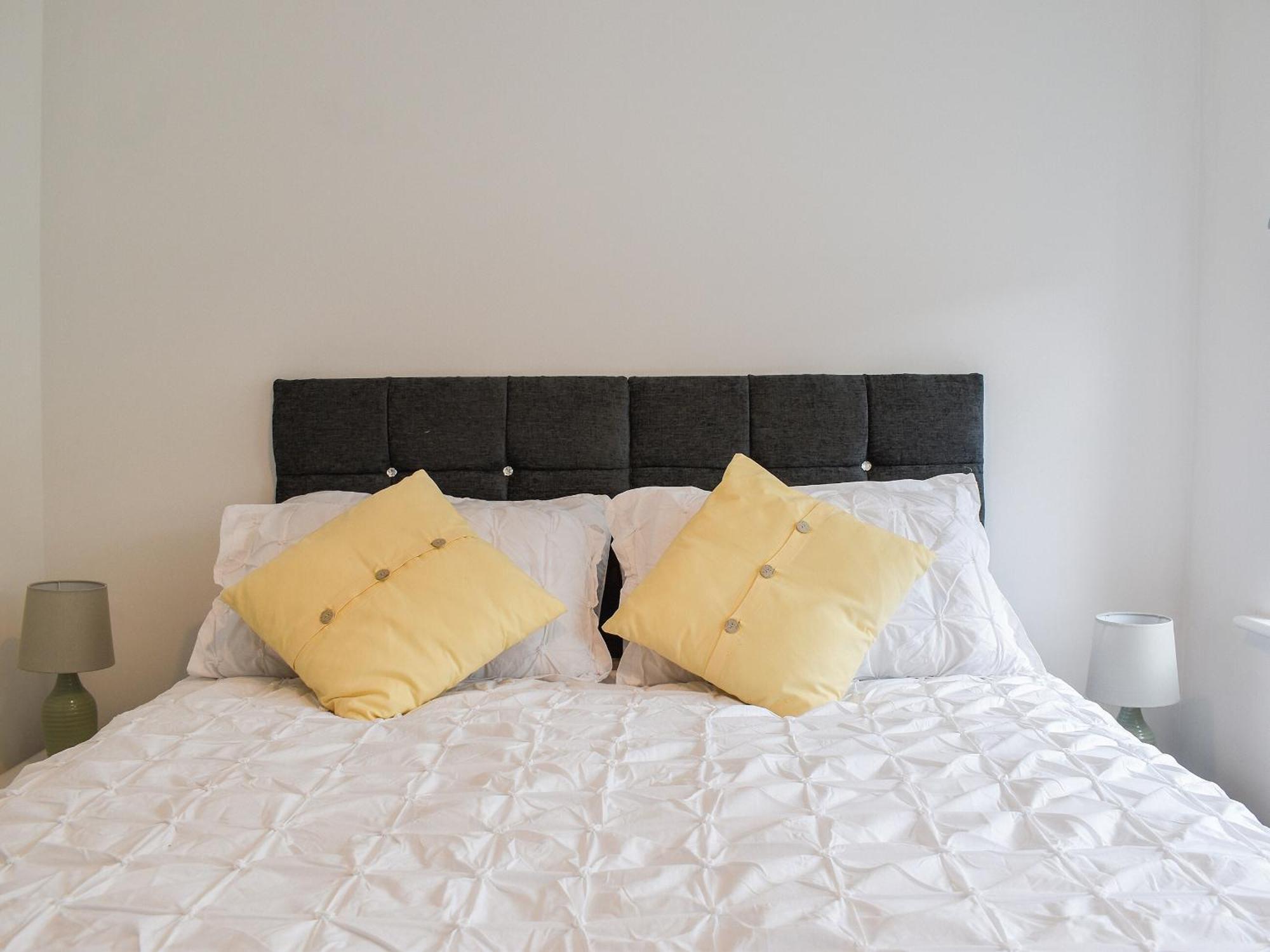 Holiday home 1 - Uk42622 Poole