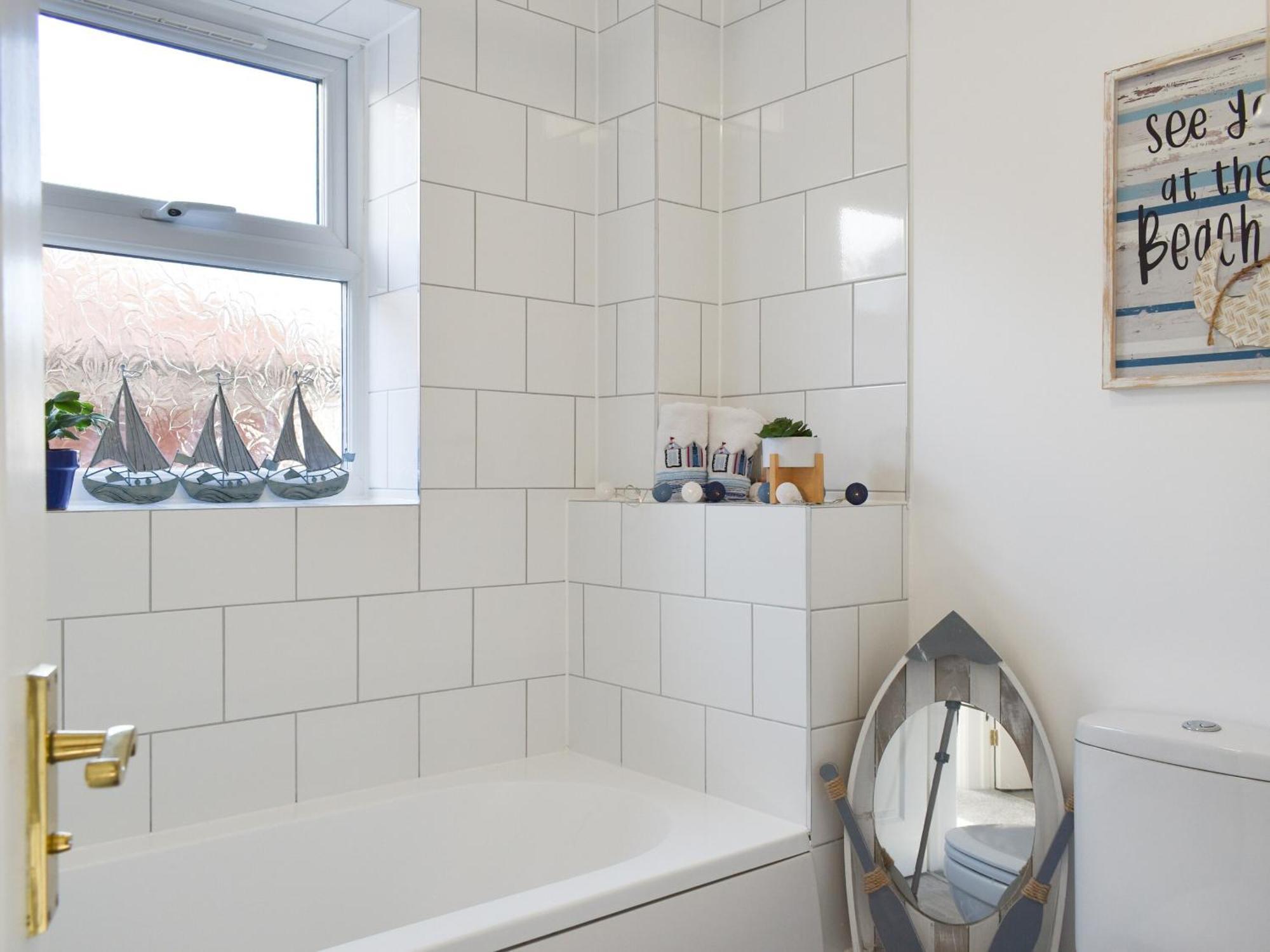Holiday home 2 - Uk42623