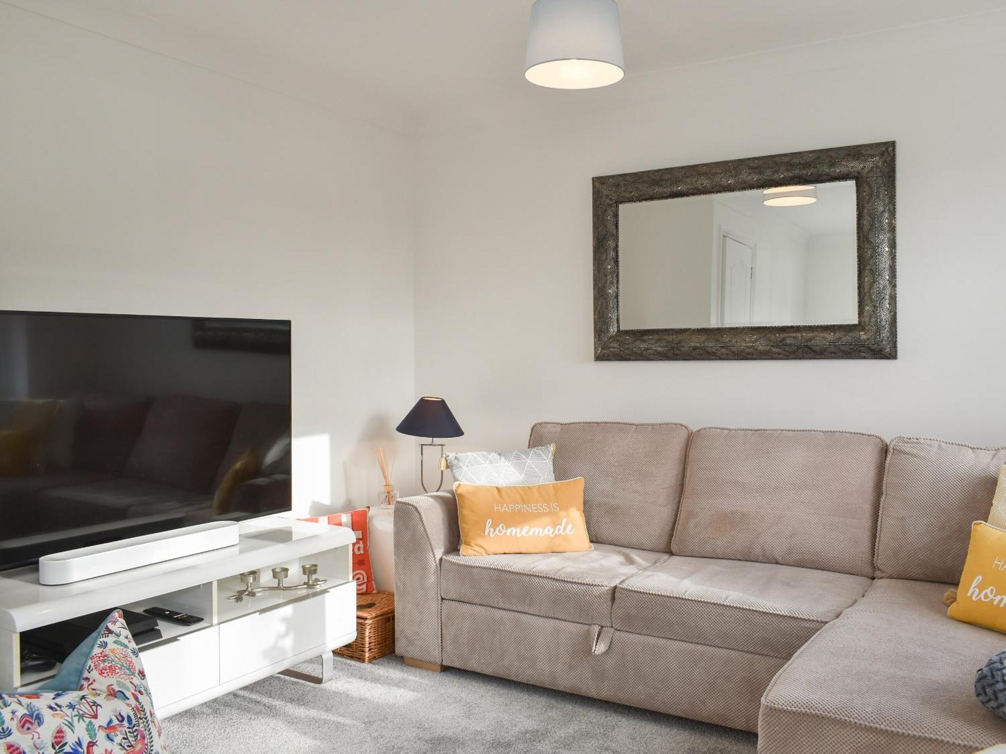 Holiday home 1 - Uk42622 Poole