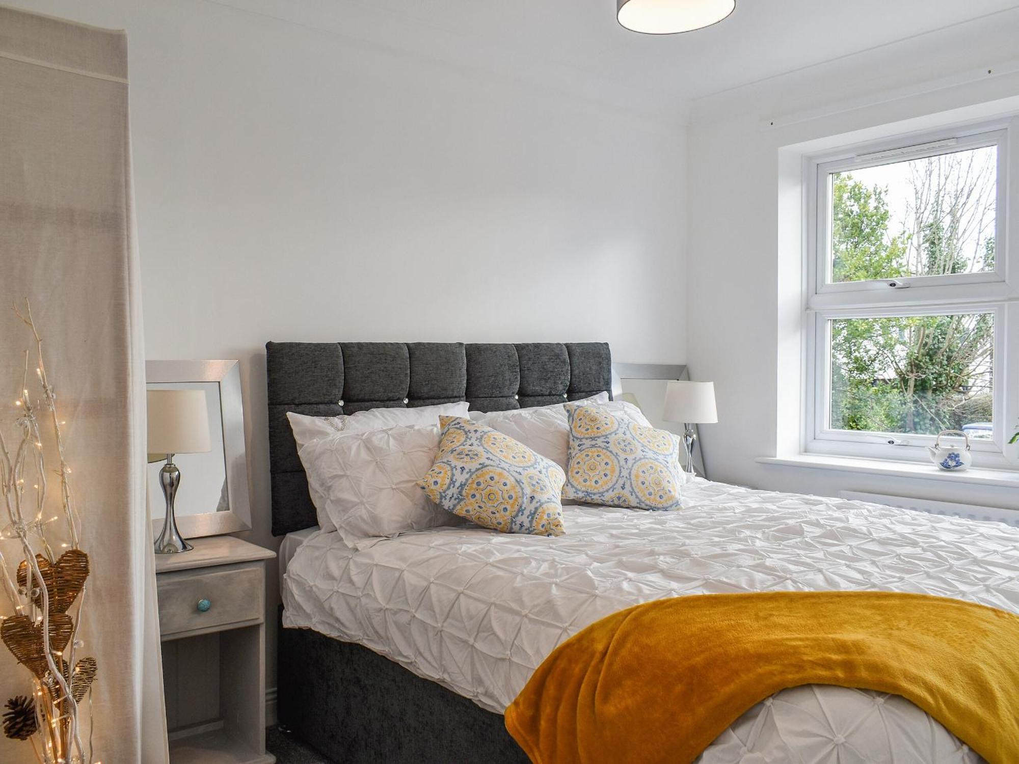2 - Uk42623 Holiday home *