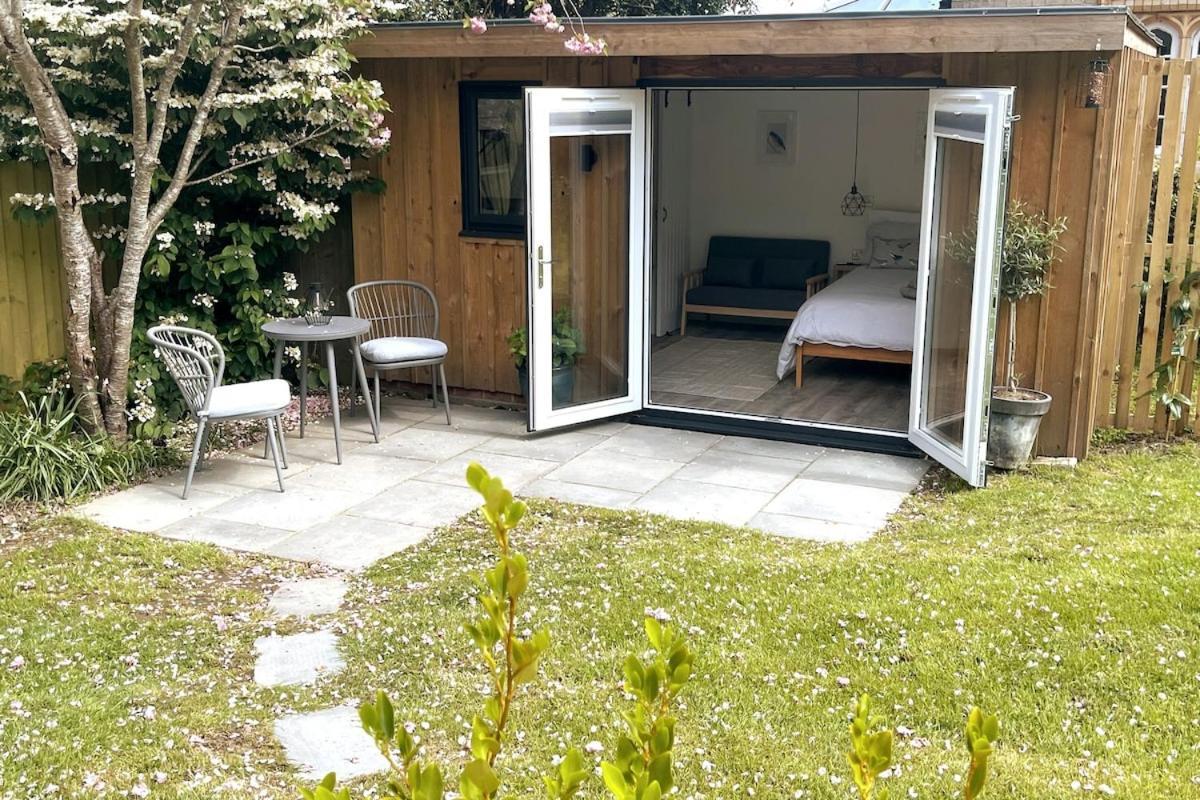 Cosy Garden In Wimborne With Parking Apartment Poole