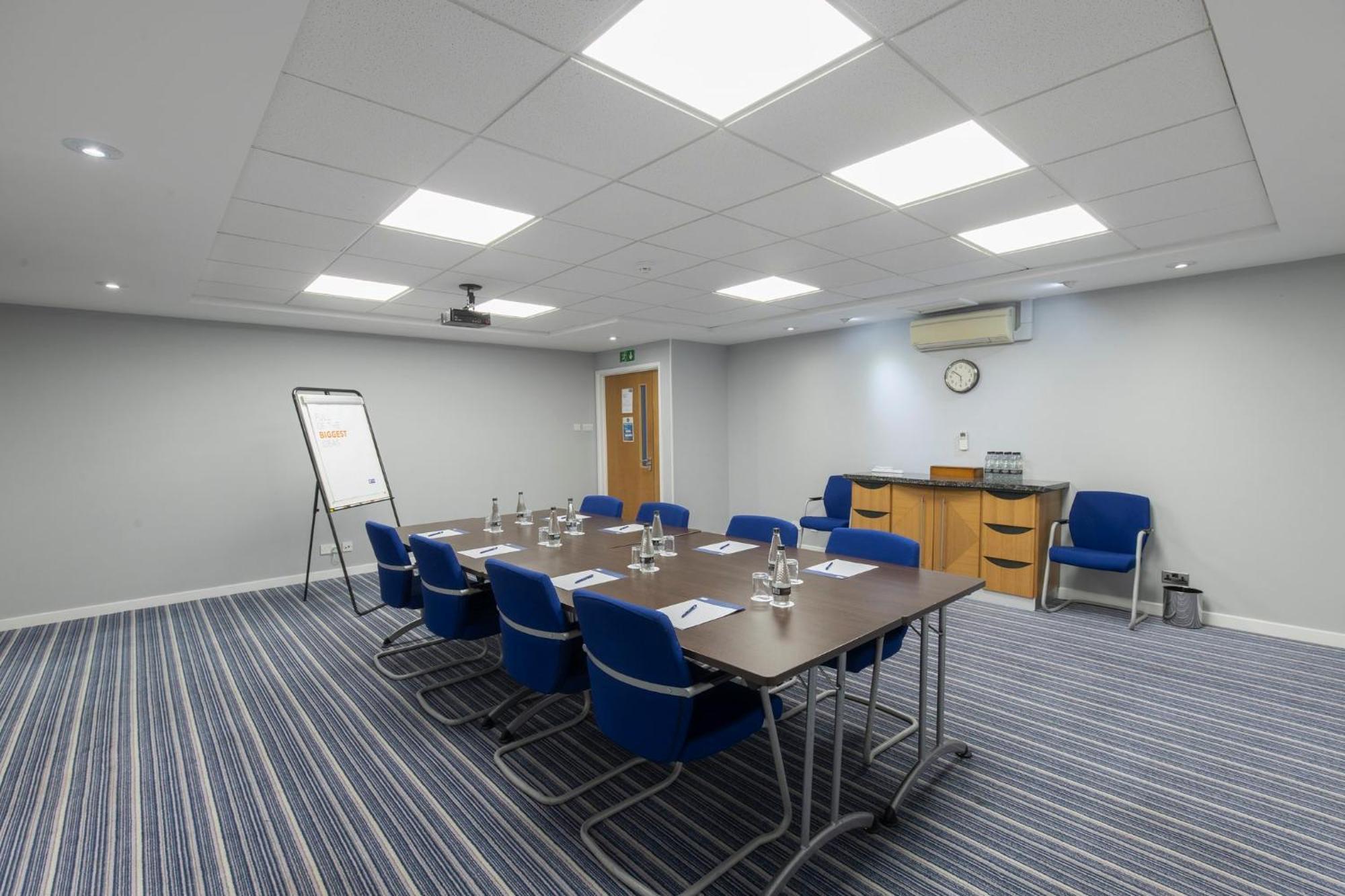 Express By Ihg Hotel Poole