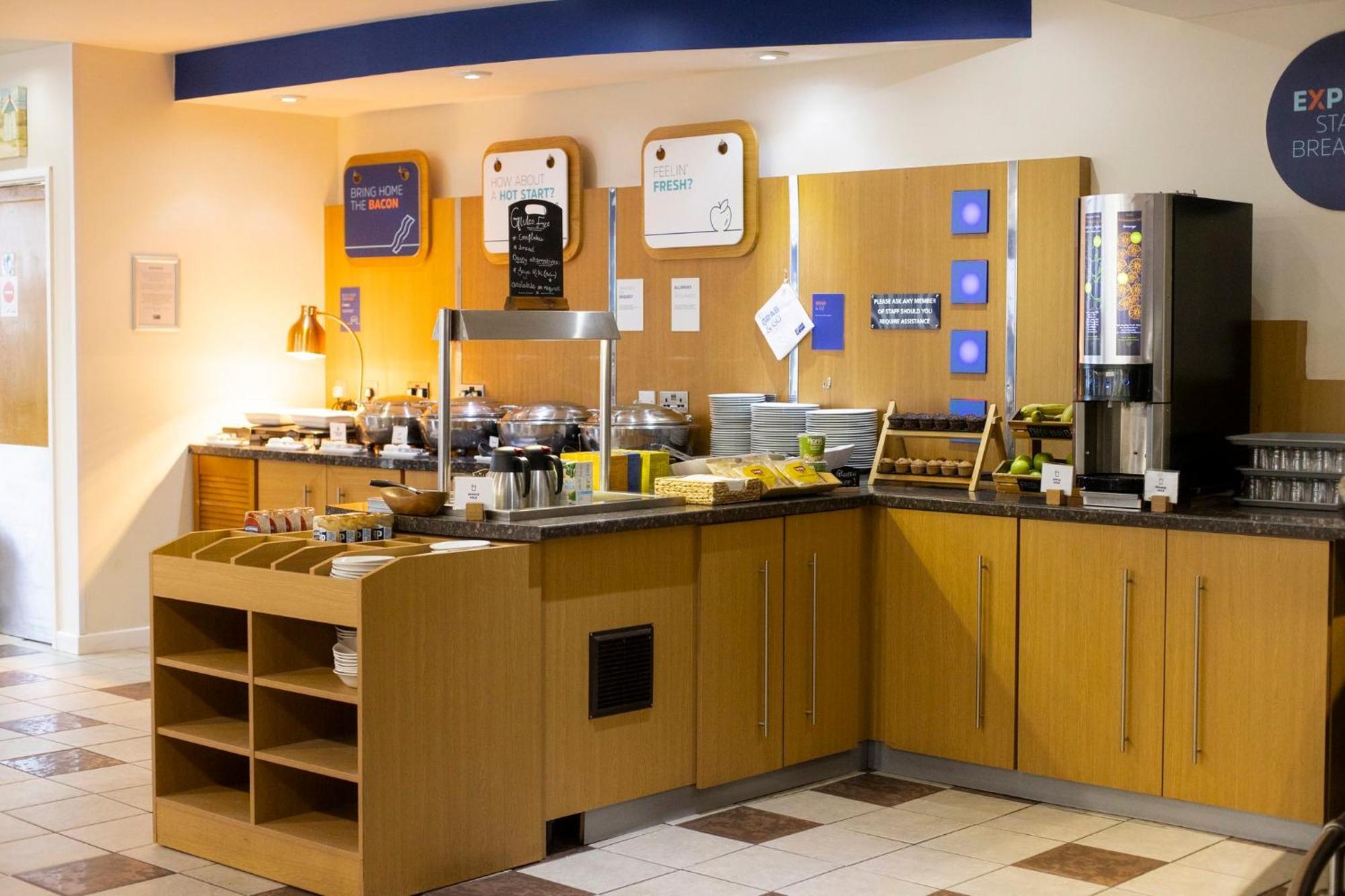 Express By Ihg Hotel Poole