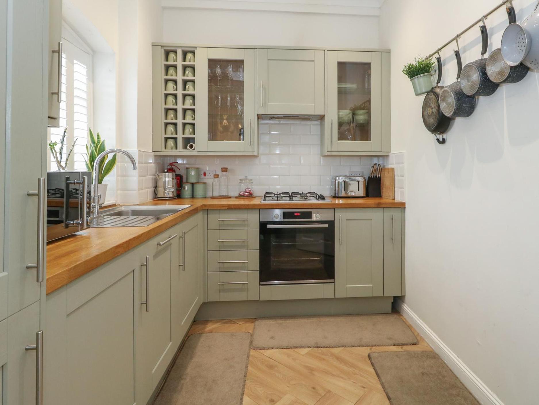 3 West Quay Mews