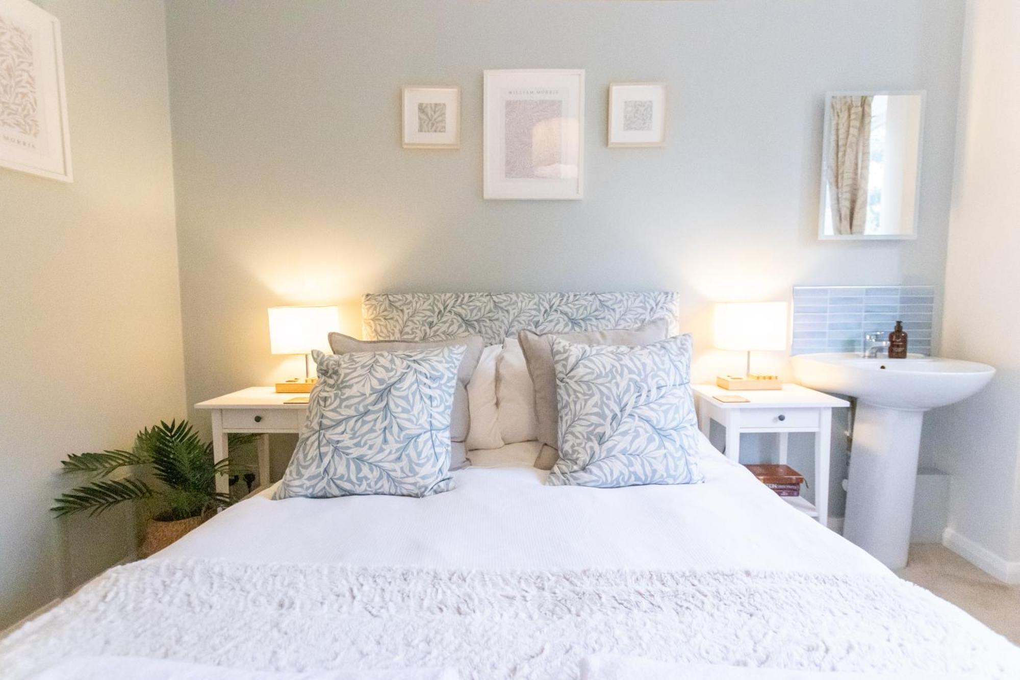 Poole Park House Guest house 2*