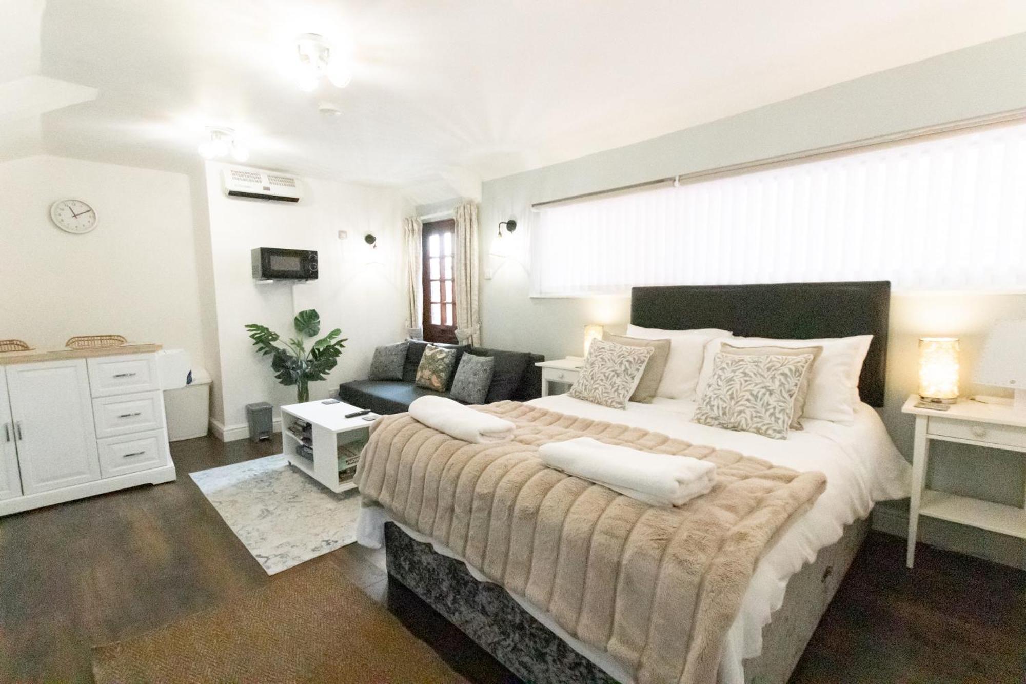 Poole Park House Guest house 2*