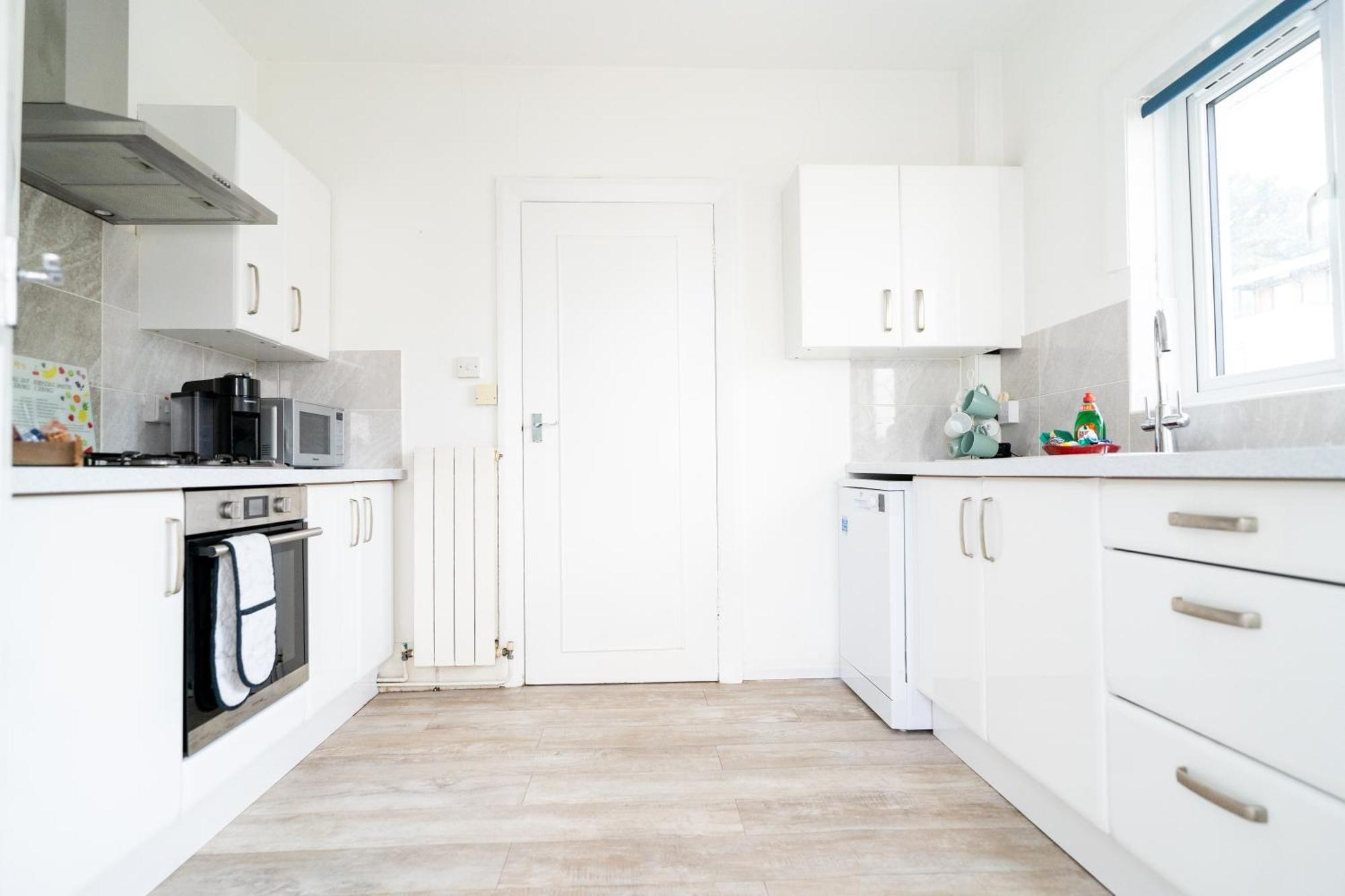 Holiday home 4 Bedroom Coastal Retreat In Sandbanks *