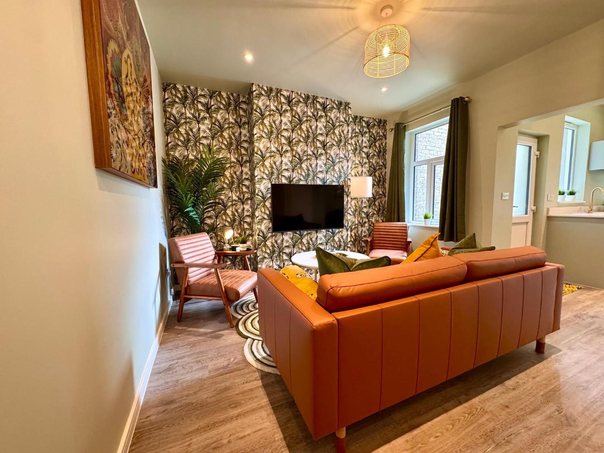 Holiday home Stunning 4-bedroom - 10 Mins To Sandbanks *