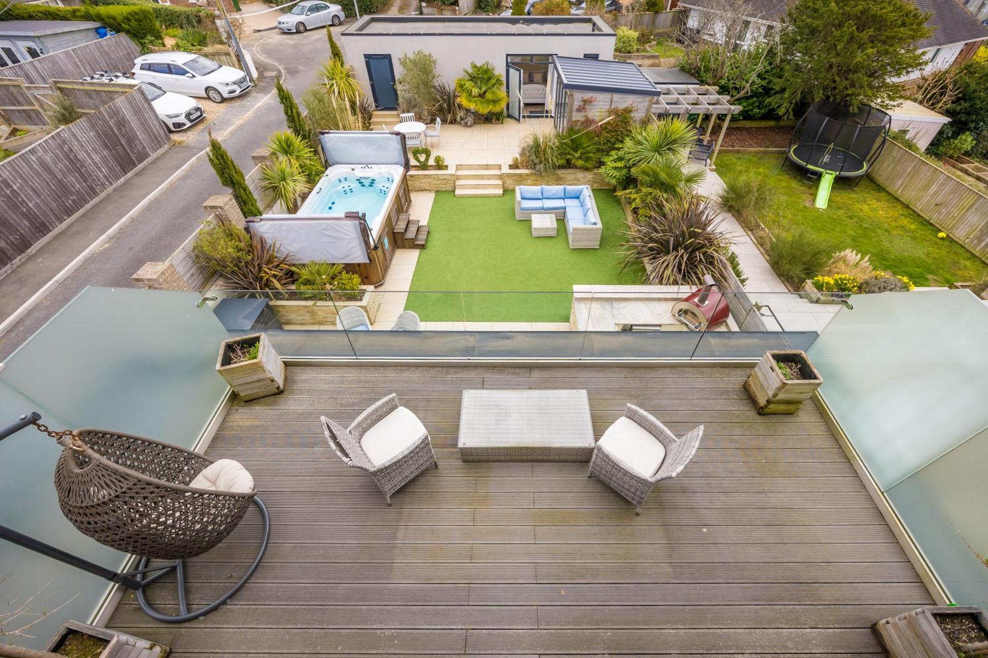 Holiday home Luxury 5 Bedroom House-large Swim & Sea Views! Hosted By Amar Luxury *