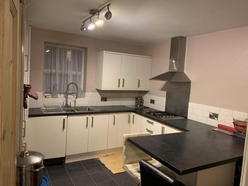 Apartment 'aandal House' Poole