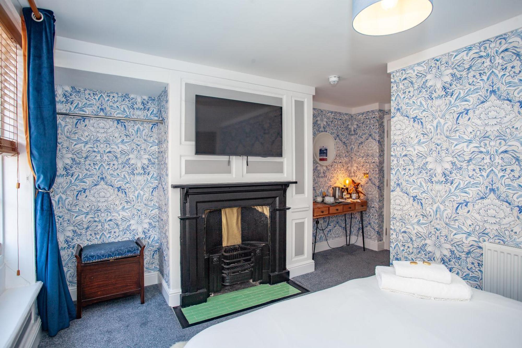 Inn The Crown *
