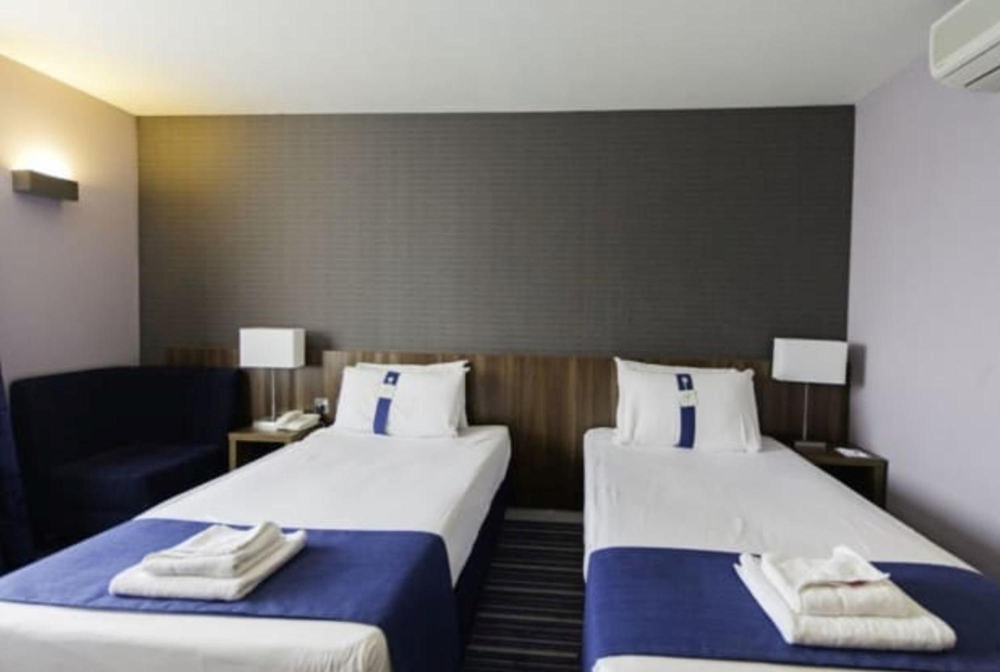 Express By Ihg Hotel 3*