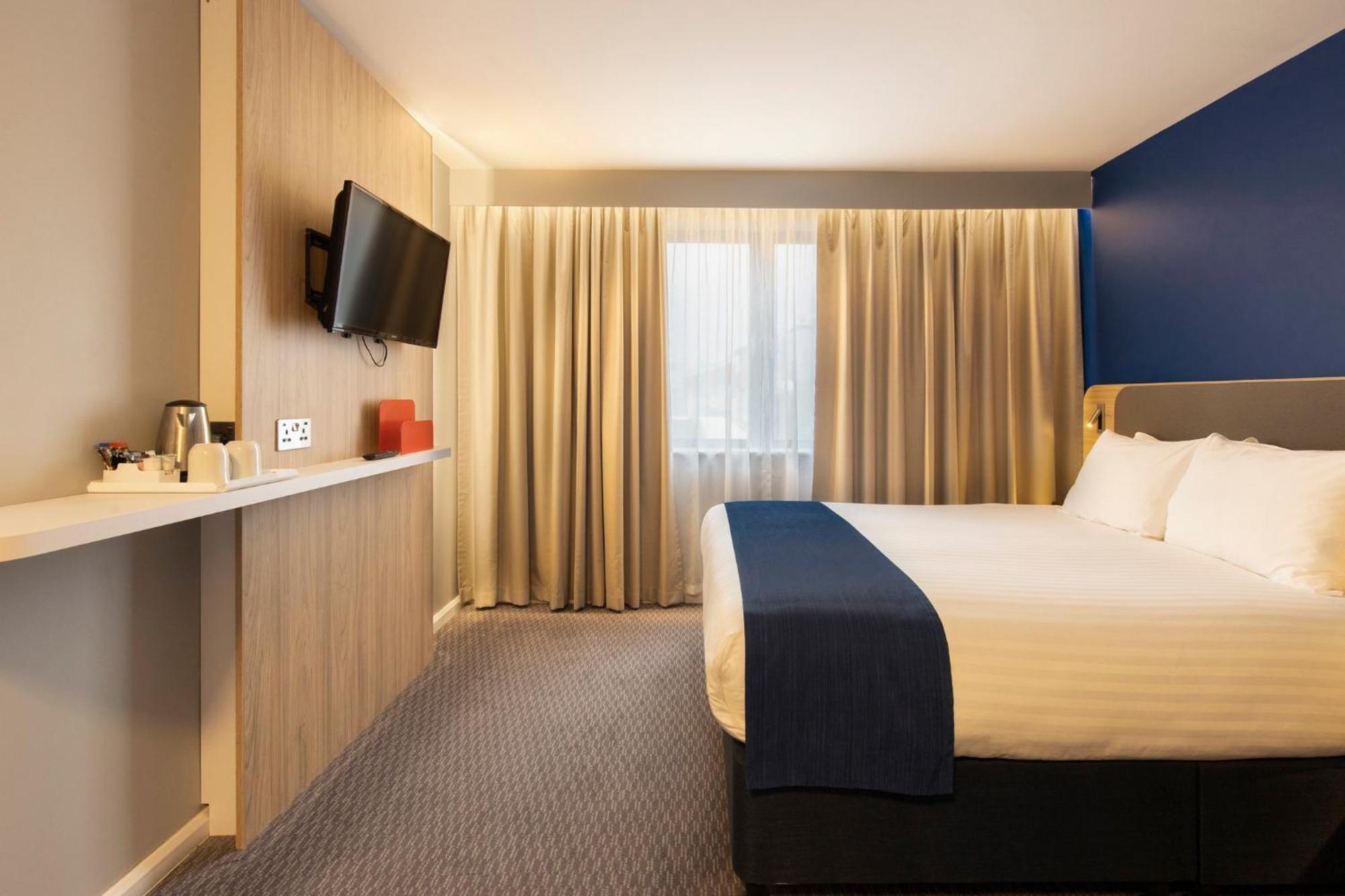 Express By Ihg Hotel Poole