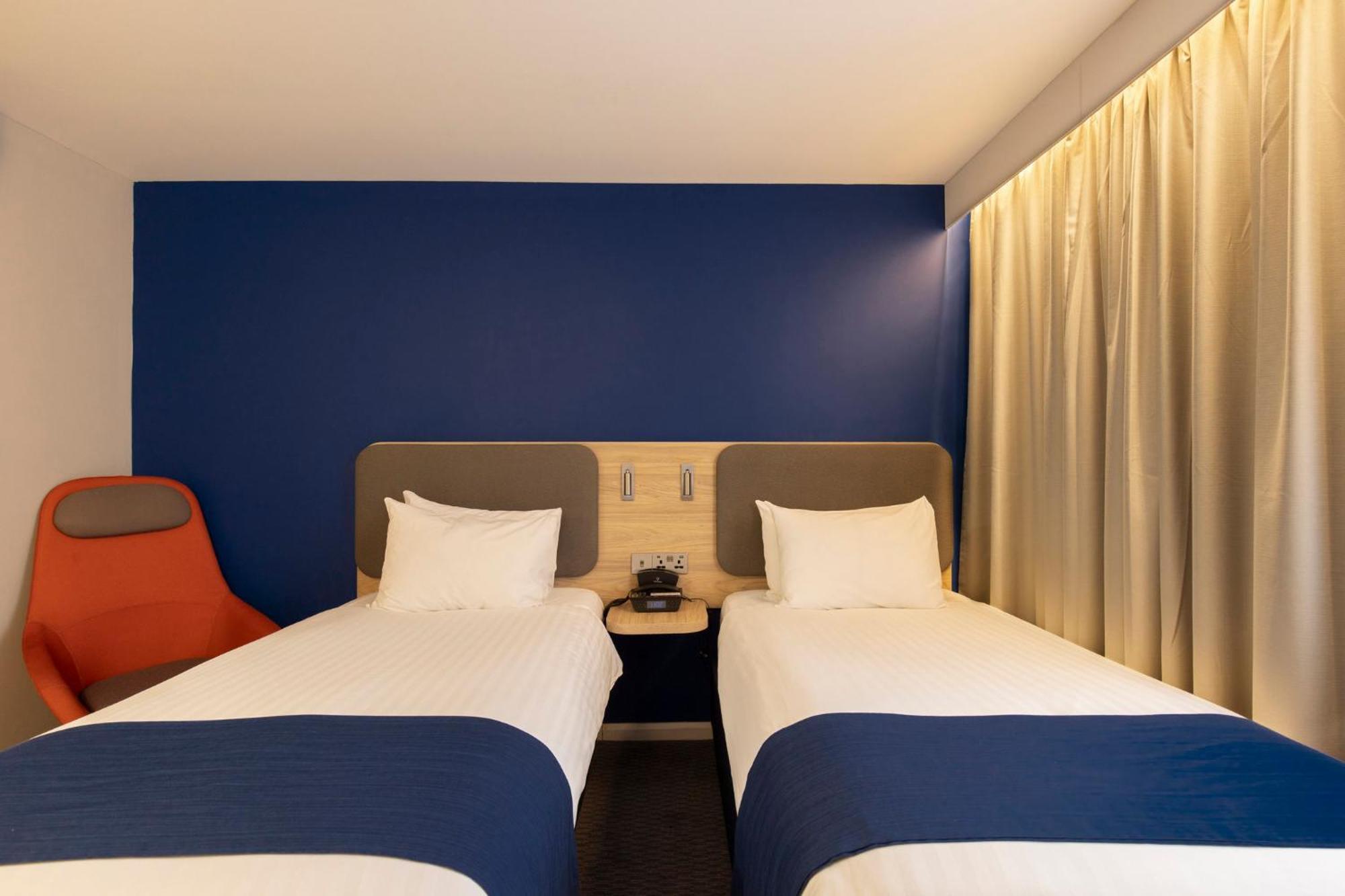 Express By Ihg Poole