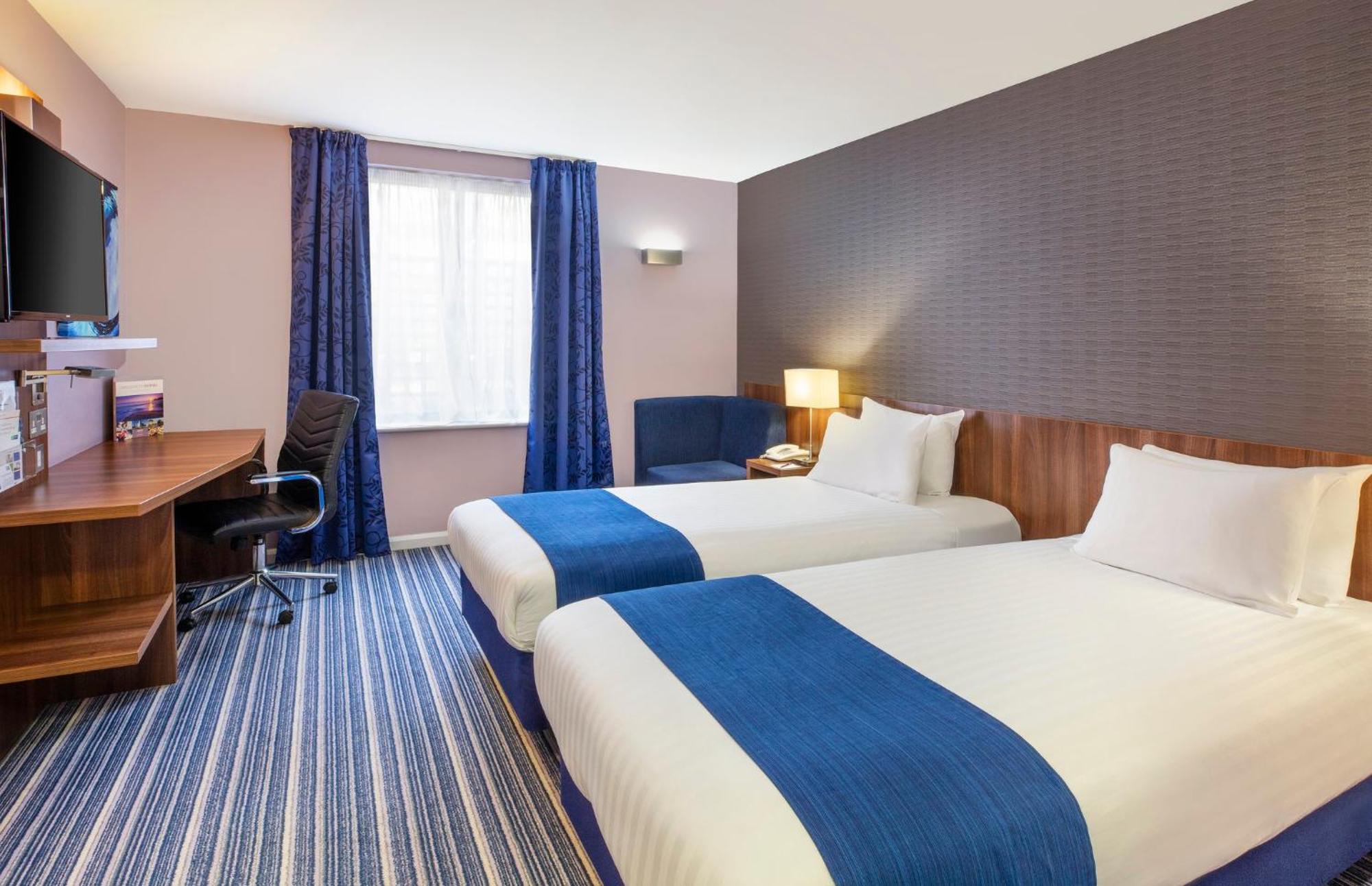 Express By Ihg Hotel Poole