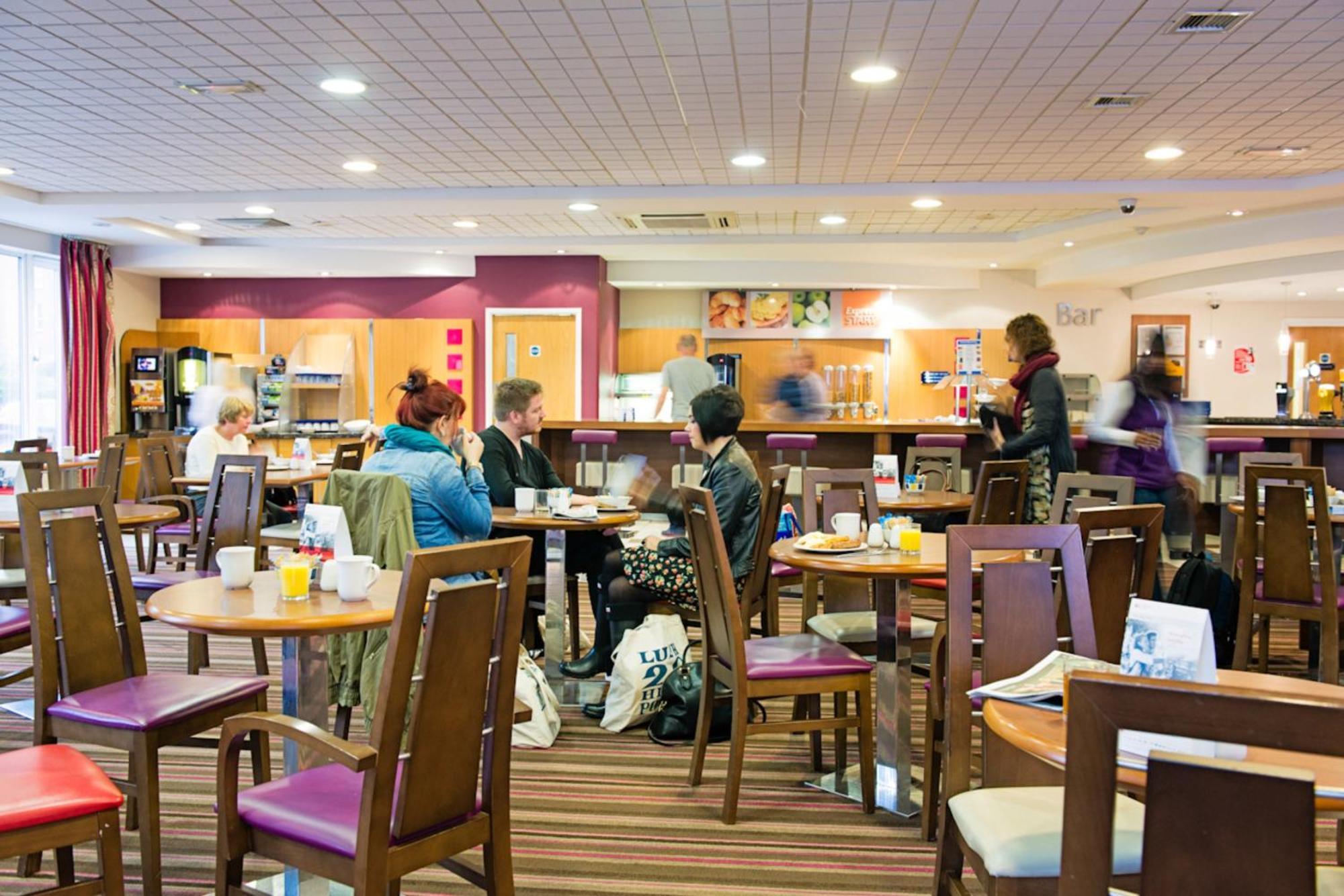 Hotel Express By Ihg Poole