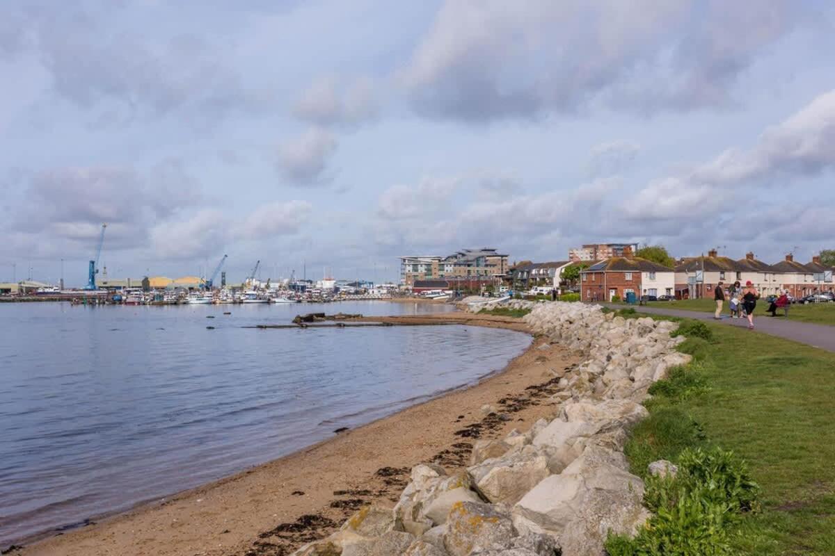 Avalon - Walking Distance To Quay And Town Poole