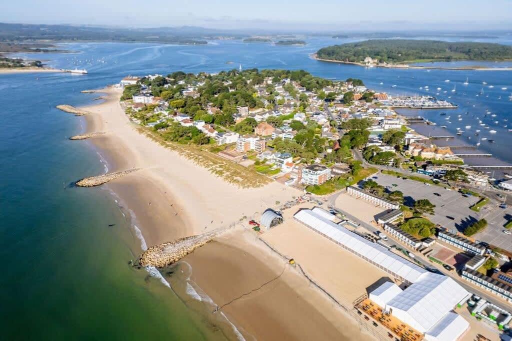 Sandy Shores - Sandbanks * Poole