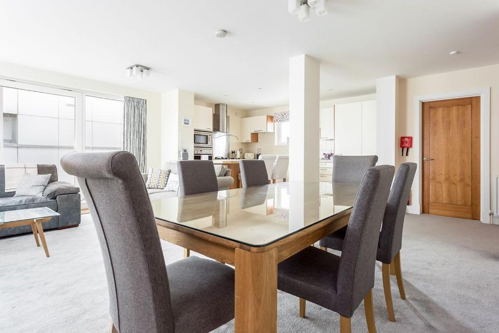 Steep Holm Holiday home *