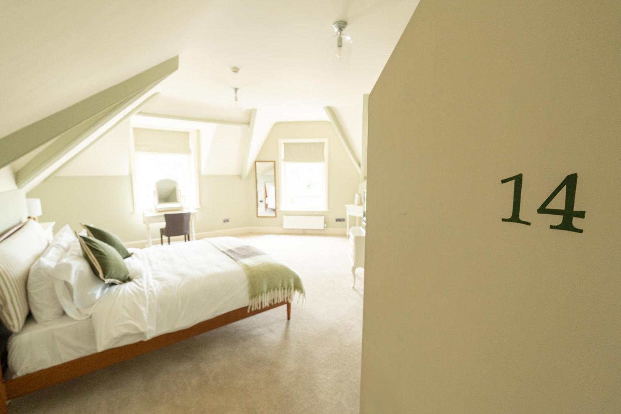 Bed & Breakfast The Ox Pub & *
