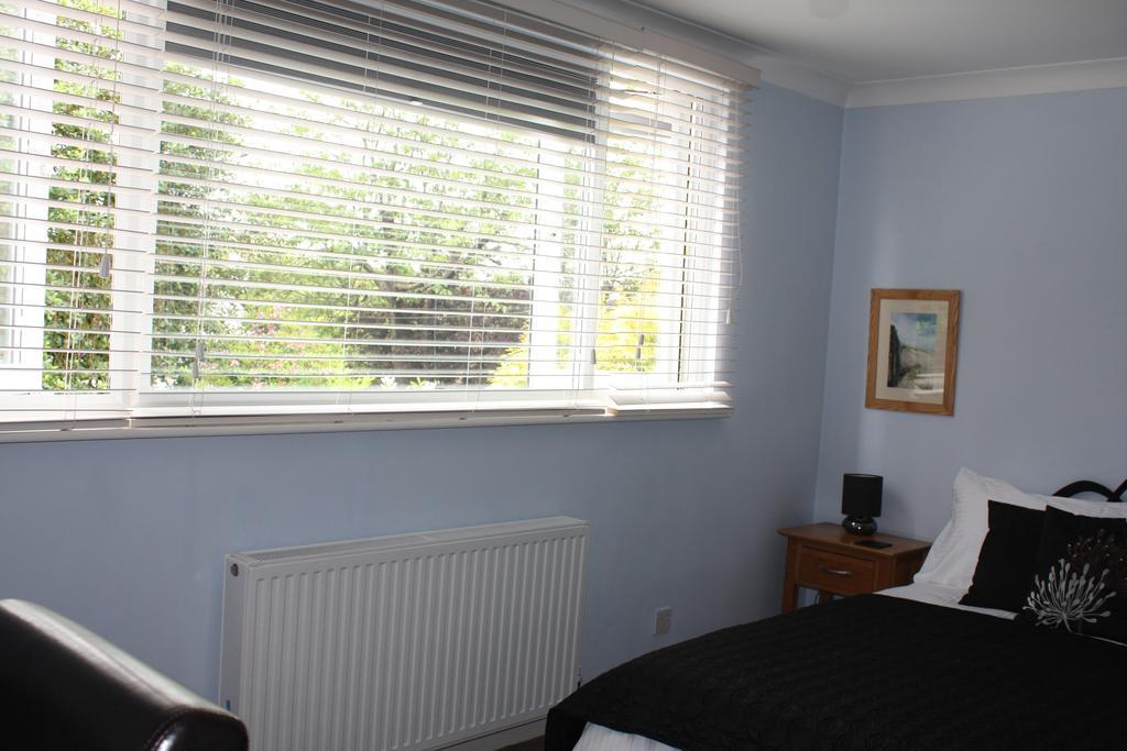 Bed & Breakfast Pine Ridge Poole