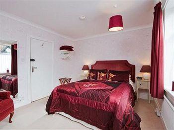 Grovefield Manor 4*