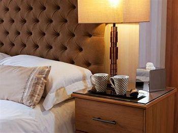 Hotel Grovefield Manor 4*