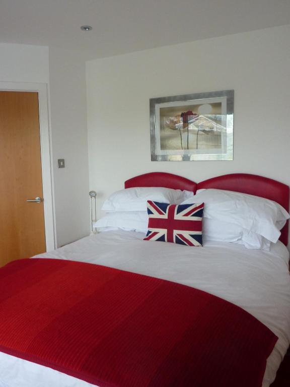 The White Lodge Bed & Breakfast 2*