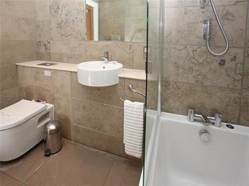 Quay Holidays - Orchard Plaza Poole