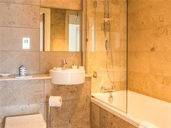 Hotel Quay Holidays - Orchard Plaza