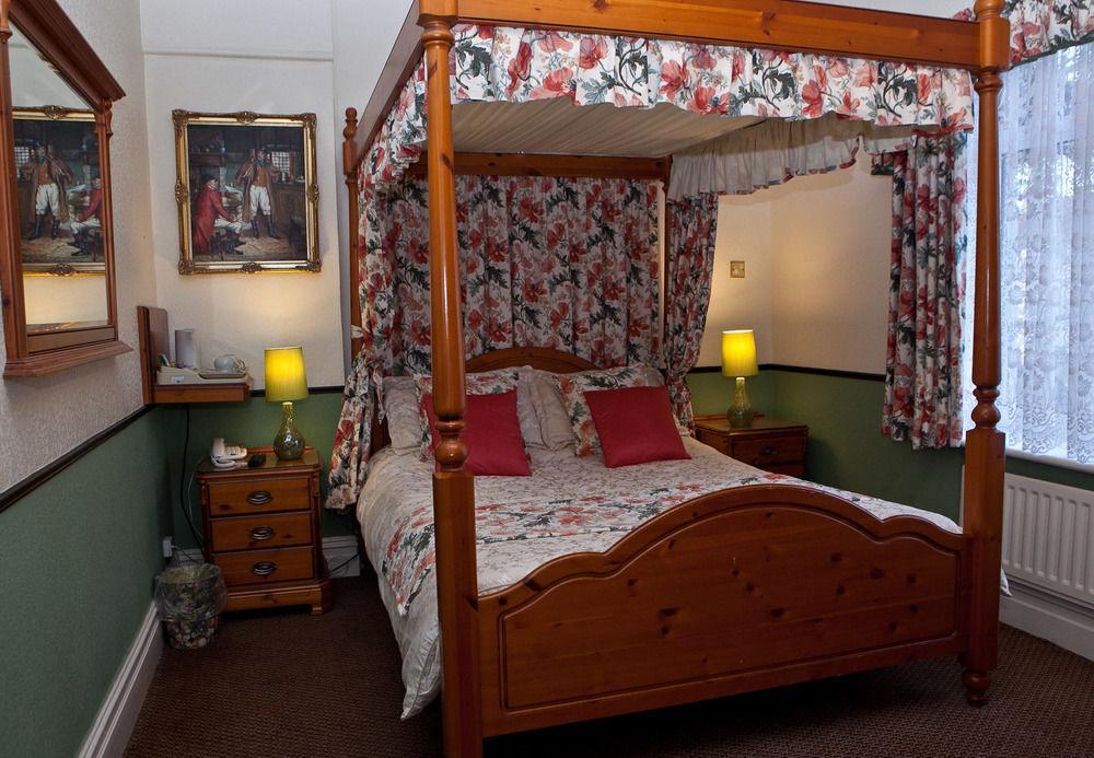 The Quarterdeck B&B Bed & Breakfast Poole